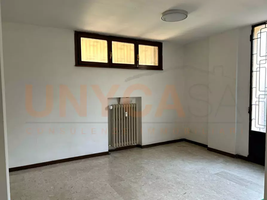 Immagine 2 di Magazzino in affitto  a Padova