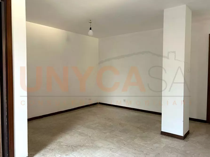 Immagine 3 di Magazzino in affitto  a Padova