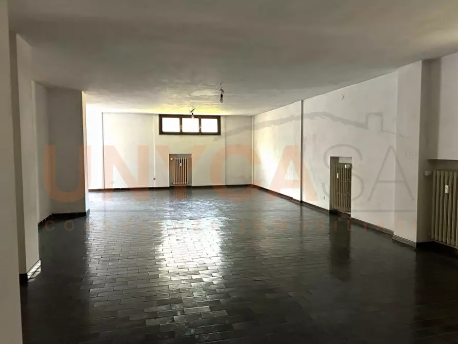 Immagine 6 di Magazzino in affitto  a Padova
