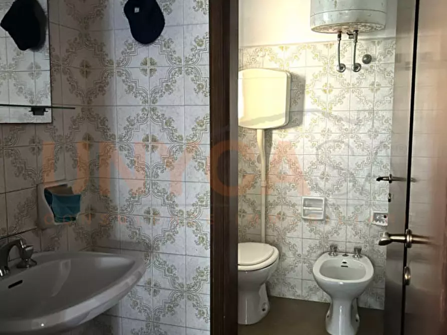 Immagine 8 di Magazzino in affitto  a Padova