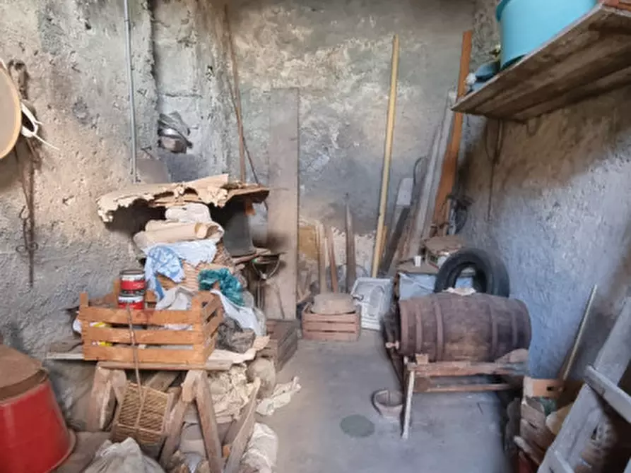 Immagine 10 di Casa indipendente in vendita  in VIA GESU' E MARIA,N°17 a Castroreale