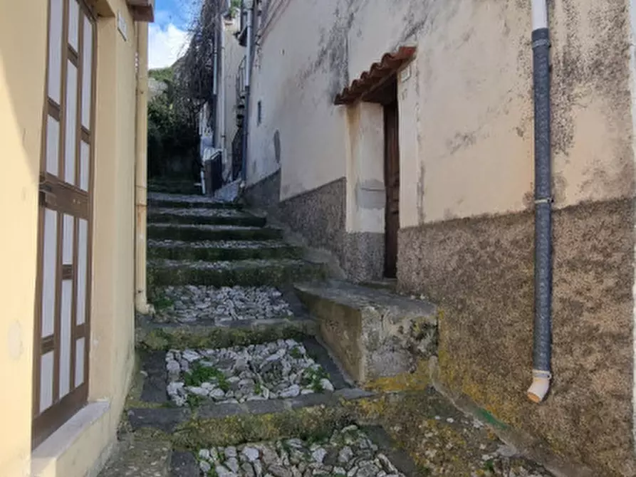 Immagine 12 di Casa indipendente in vendita  in VIA GESU' E MARIA,N°17 a Castroreale