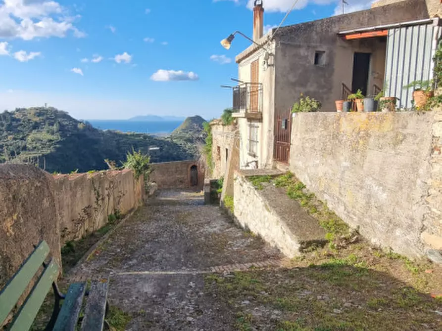 Immagine 14 di Casa indipendente in vendita  in VIA GESU' E MARIA,N°17 a Castroreale