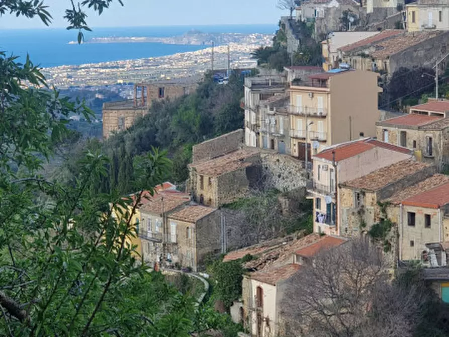 Immagine 1 di Casa indipendente in vendita  in Via Gesù e Maria, 5 a Castroreale