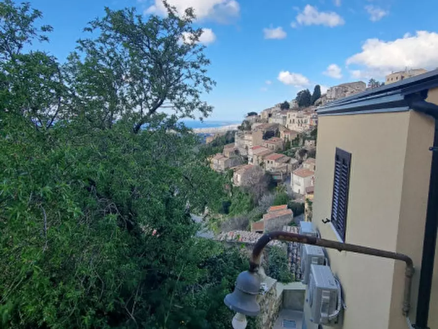 Immagine 15 di Casa indipendente in vendita  in Via Gesù e Maria, 5 a Castroreale