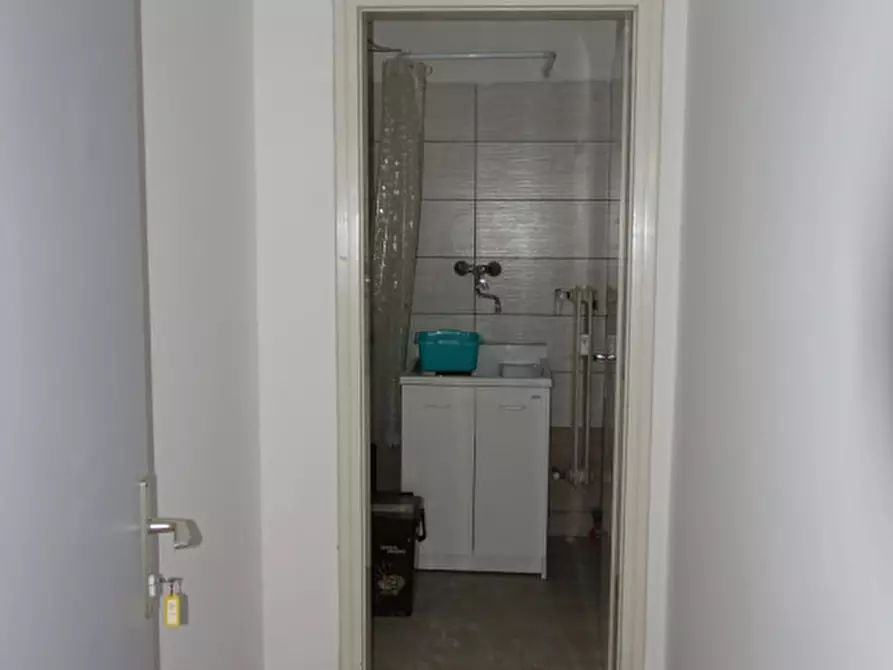 Immagine 12 di Ufficio in affitto  in Mezzolombardo, via A. de Varda a Mezzolombardo