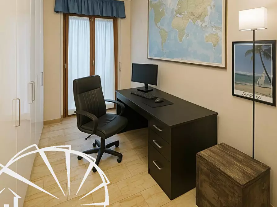 Immagine 4 di Appartamento in vendita  a Prato