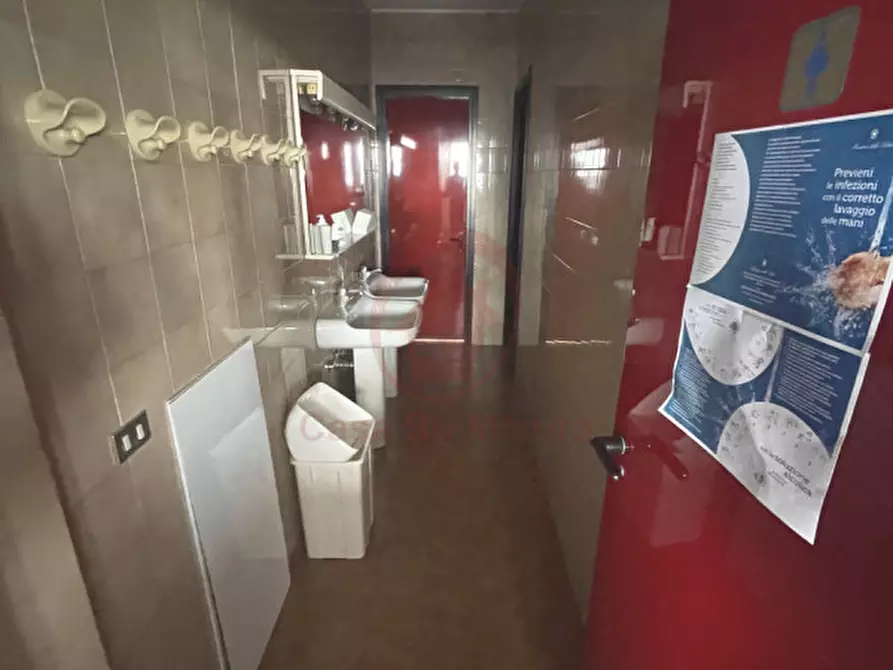 Immagine 12 di Ufficio in vendita  in Corso Stati Uniti a Padova