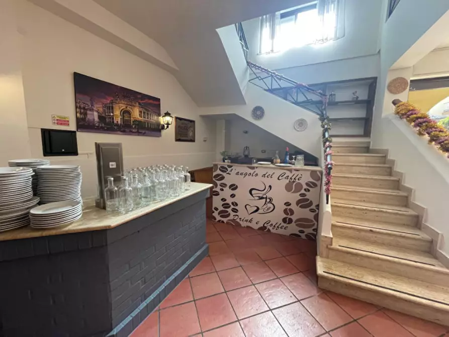 Immagine 16 di Negozio in affitto  in Via Tommaso Natale 113 a Palermo