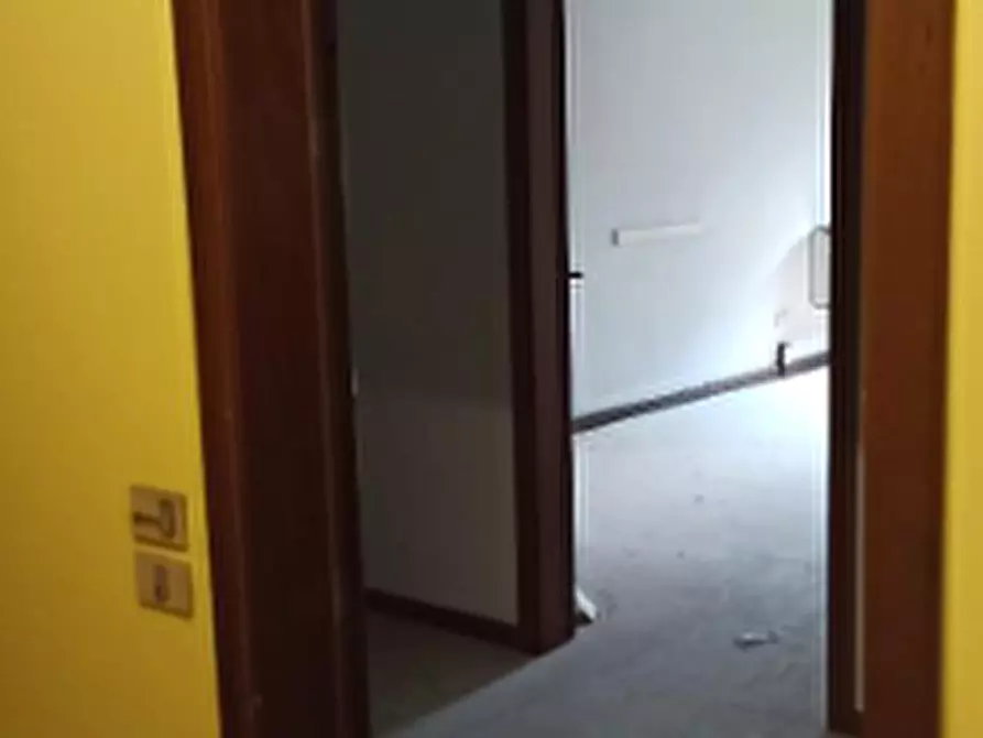 Immagine 2 di Ufficio in vendita  in VIA ALBERE 21/C a Verona