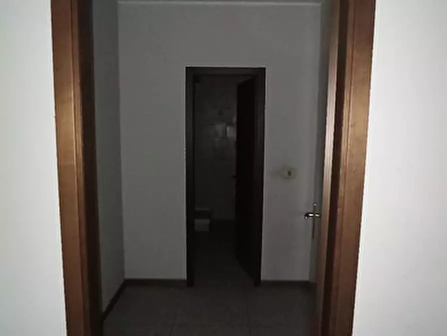 Immagine 3 di Ufficio in vendita  in VIA ALBERE 21/C a Verona