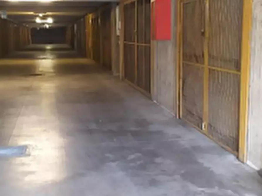 Immagine 12 di Ufficio in vendita  in VIA ALBERE 21/C a Verona