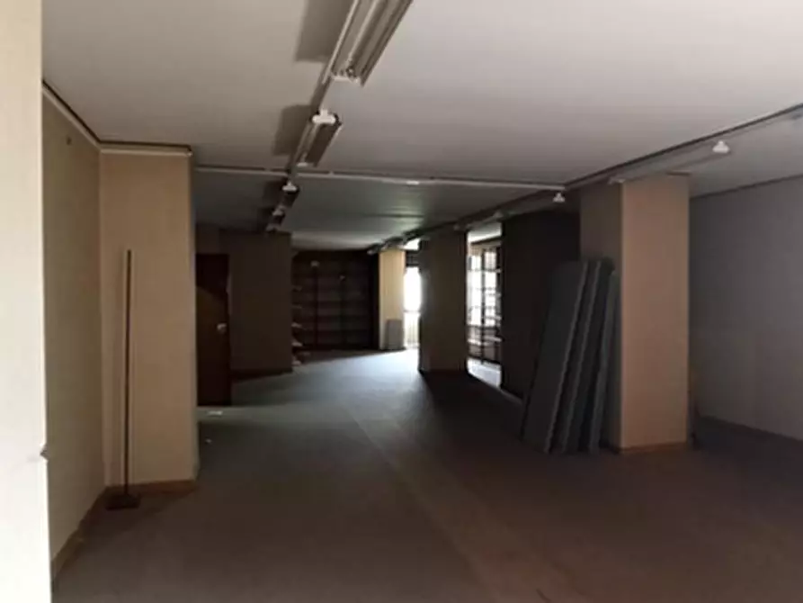 Immagine 6 di Ufficio in vendita  in VIA ALBERE 21/C a Verona