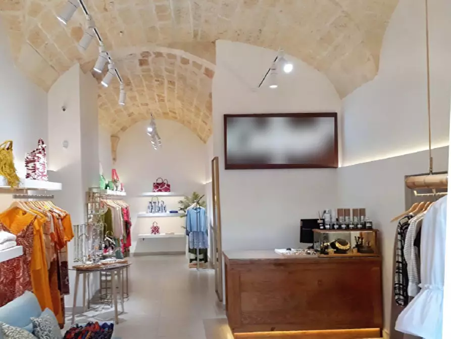 Immagine 2 di Negozio in vendita  in Via Francesco Rubichi, N. 41 a Lecce