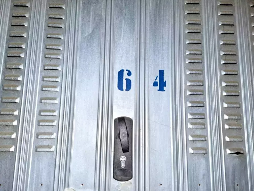 Immagine 9 di Posto auto in vendita  in Via San Vigilio, N. 28 a Milano