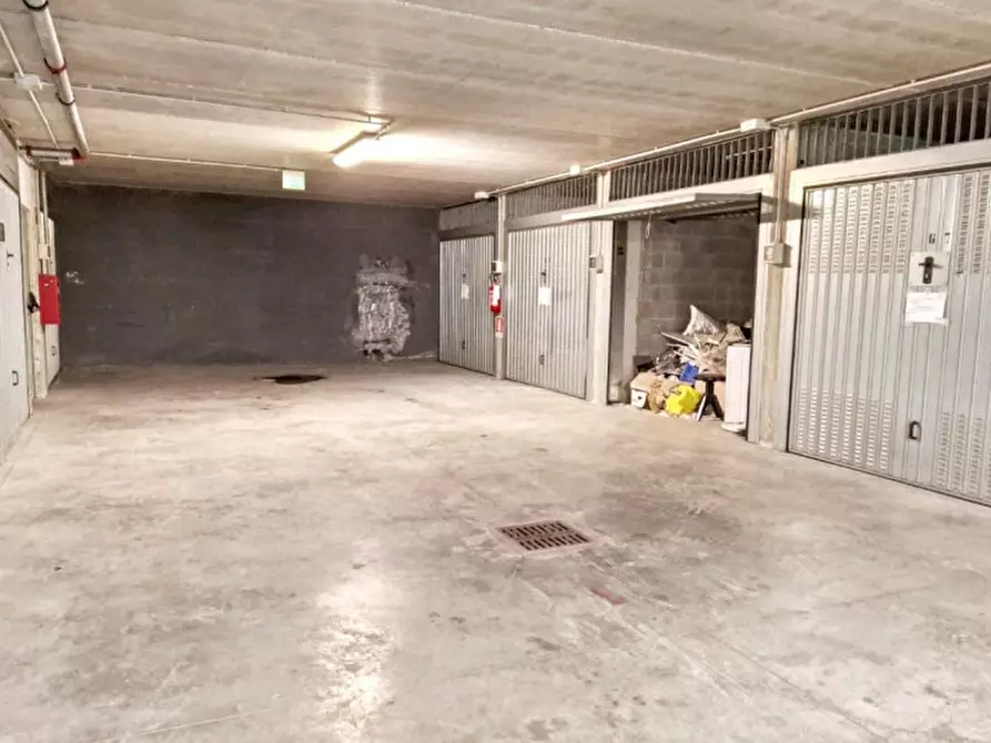 Immagine 2 di Posto auto in vendita  in Via San Vigilio, N. 28 a Milano