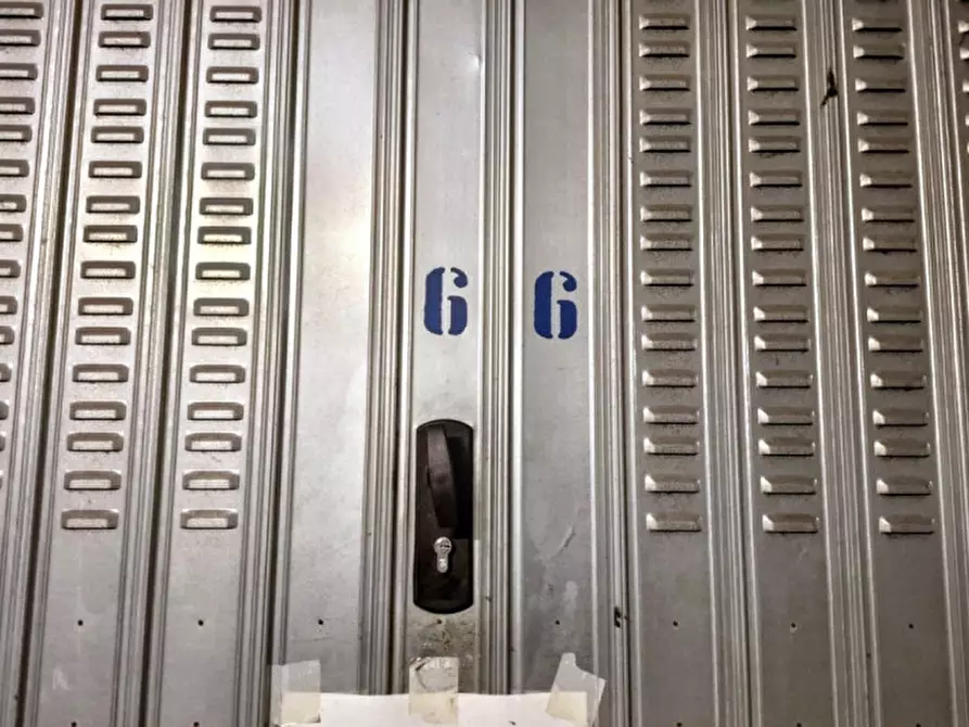 Immagine 4 di Posto auto in vendita  in Via San Vigilio, N. 28 a Milano