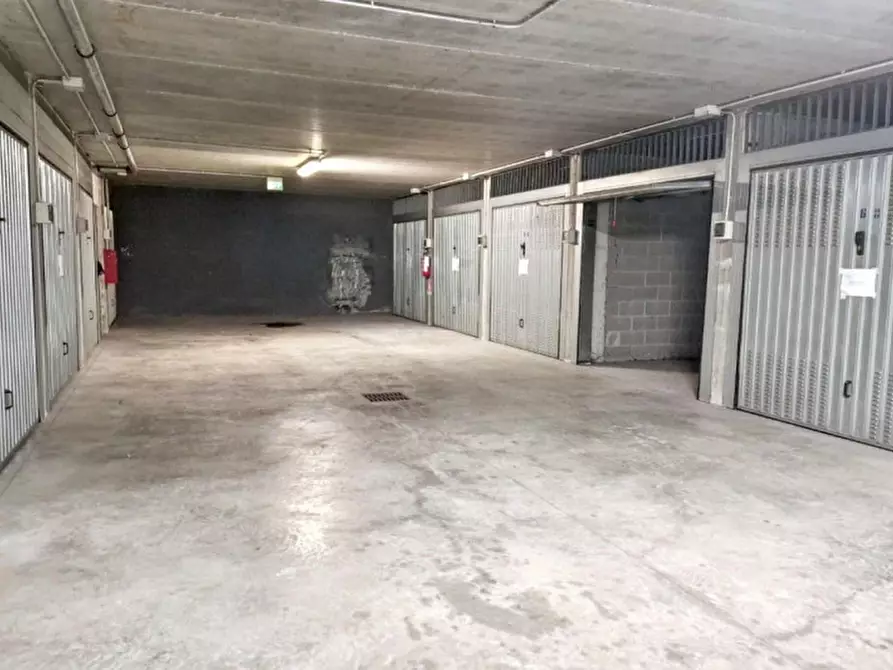 Immagine 2 di Posto auto in vendita  in Via San Vigilio, N. 28 a Milano