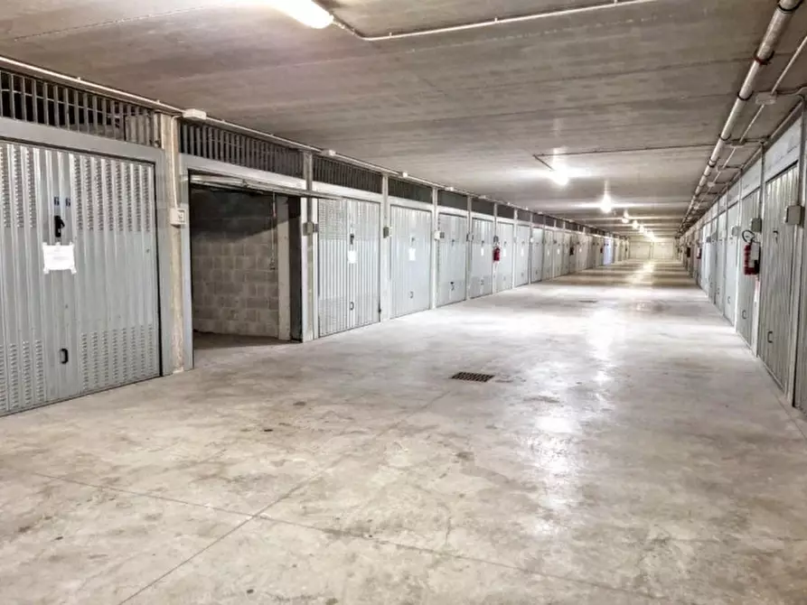 Immagine 3 di Posto auto in vendita  in Via San Vigilio, N. 28 a Milano