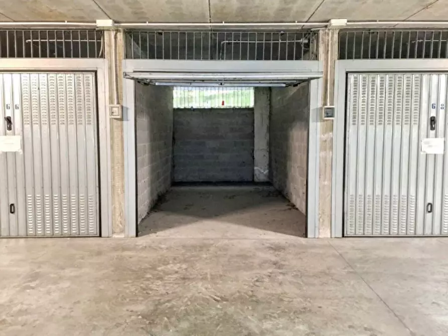 Immagine 8 di Posto auto in vendita  in Via San Vigilio, N. 28 a Milano