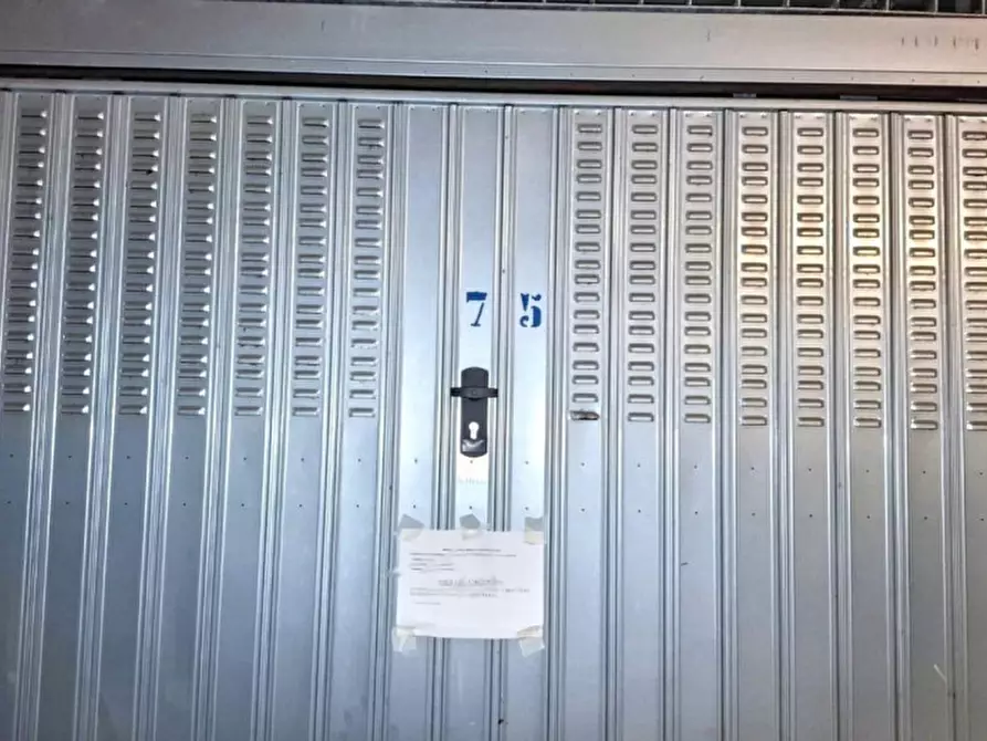 Immagine 4 di Posto auto in vendita  in Via San Vigilio, N. 28 a Milano