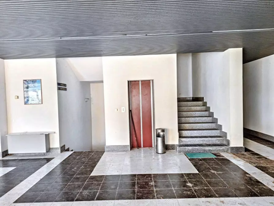 Immagine 11 di Hotel in vendita  in Via Nazionale, N. 63 a Girasole