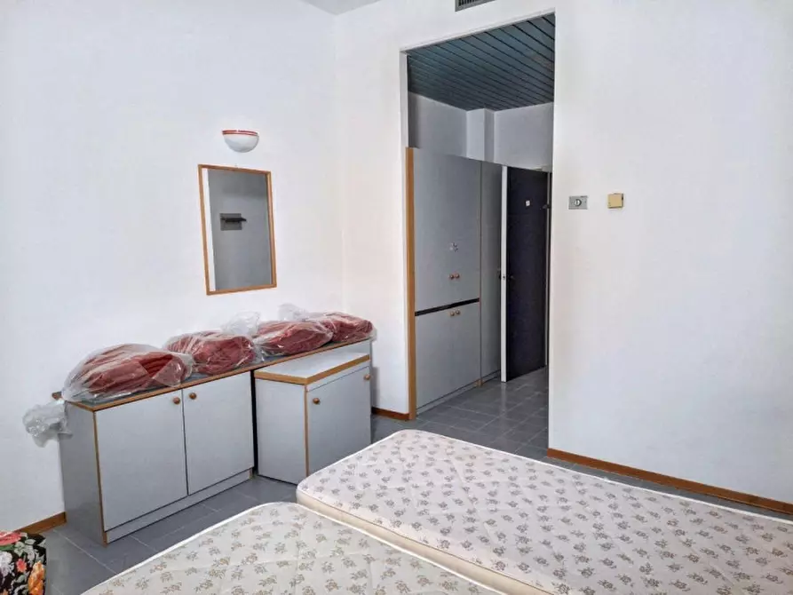 Immagine 15 di Hotel in vendita  in Via Nazionale, N. 63 a Girasole