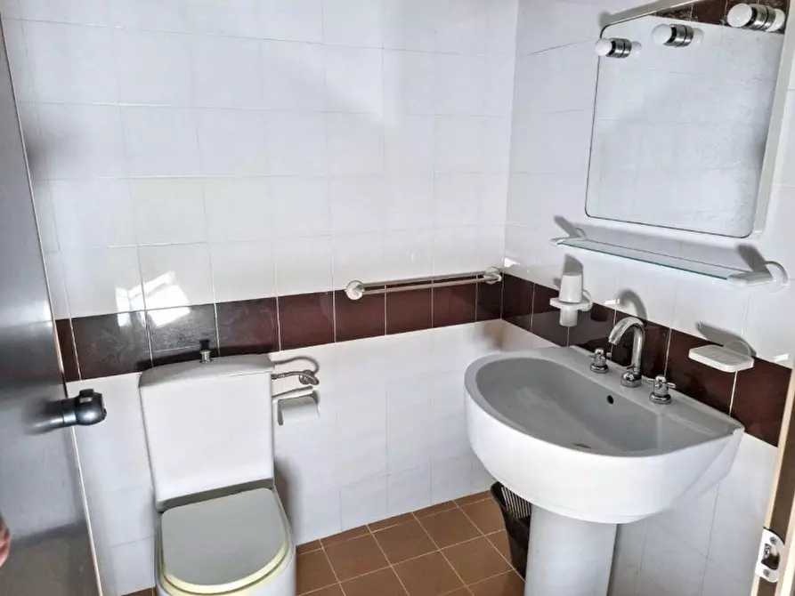 Immagine 22 di Hotel in vendita  in Via Nazionale, N. 63 a Girasole