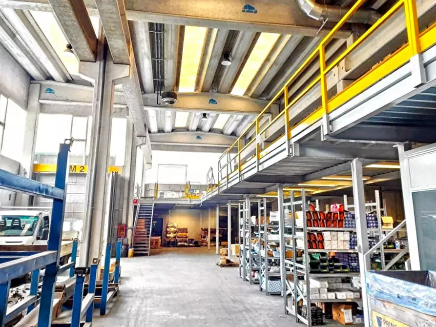 Immagine 11 di Capannone industriale in vendita  in Via Monforte, N. 140 a Monchiero