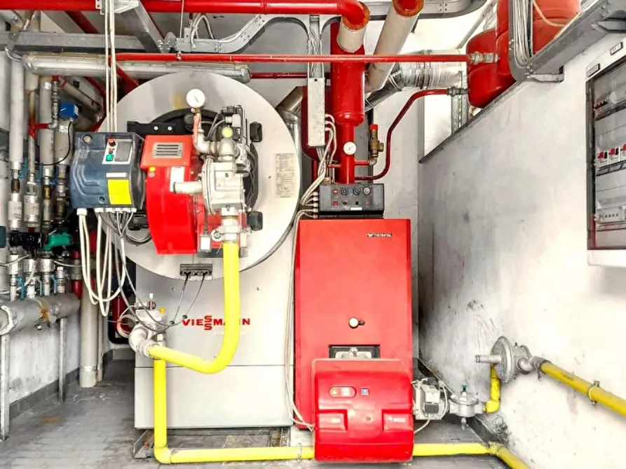 Immagine 24 di Capannone industriale in vendita  in Via Monforte, N. 140 a Monchiero