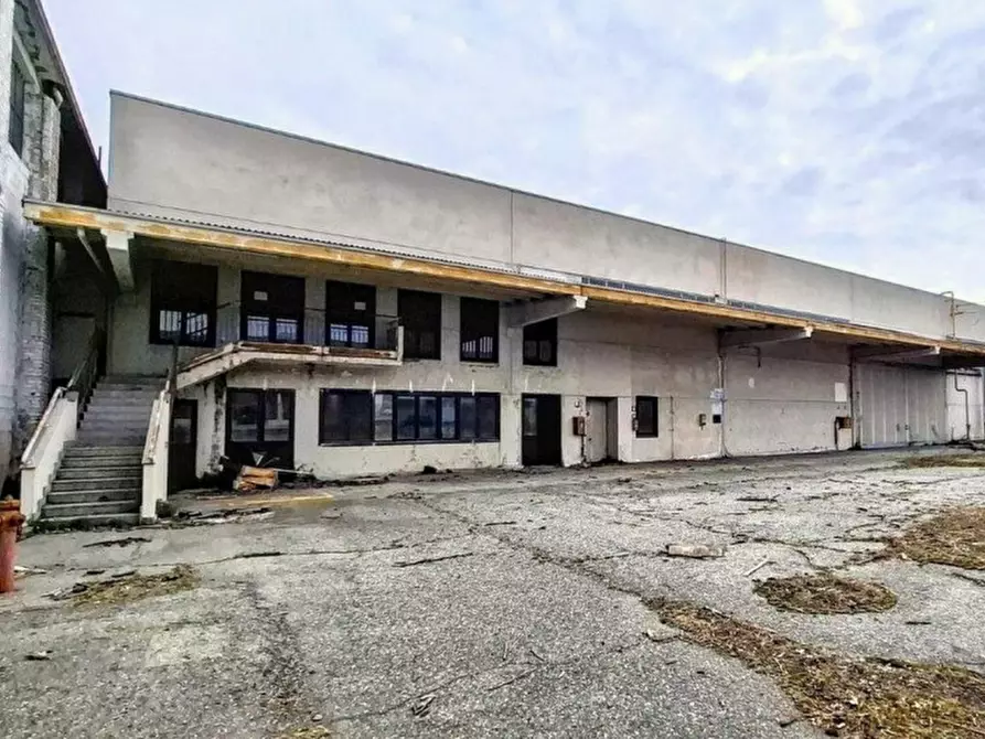 Immagine 1 di Capannone industriale in vendita  in Via Trento, N. 38 a Vercelli