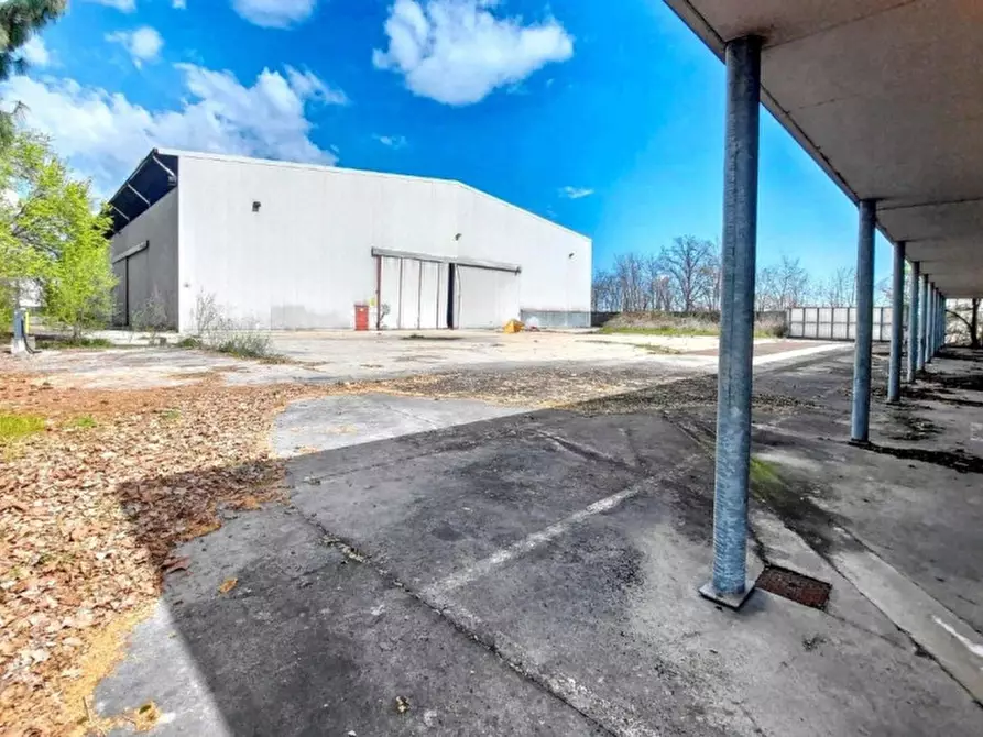 Immagine 1 di Capannone industriale in vendita  in Via Umberto II, N. 3/5 a Carmagnola