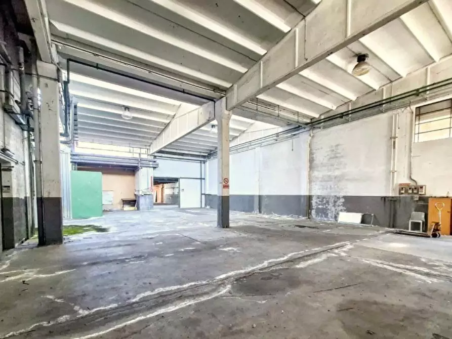 Immagine 10 di Capannone industriale in vendita  in Via Santuario D'Oropa, N. 114-118 a Biella