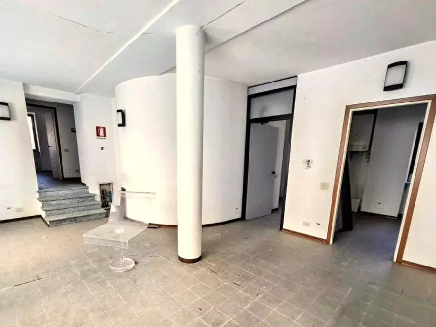 Immagine 14 di Capannone industriale in vendita  in Via Santuario D'Oropa, N. 114-118 a Biella