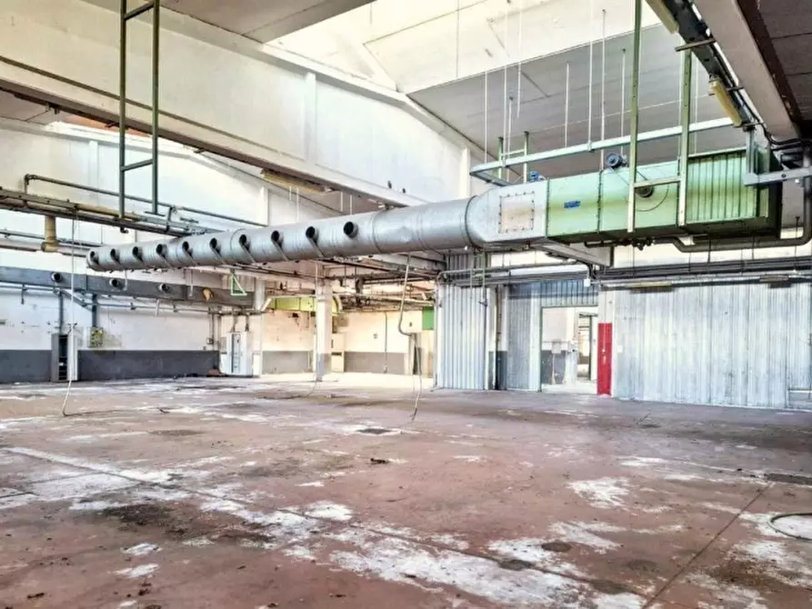 Immagine 17 di Capannone industriale in vendita  in Via Santuario D'Oropa, N. 114-118 a Biella