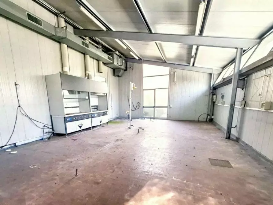 Immagine 27 di Capannone industriale in vendita  in Via Santuario D'Oropa, N. 114-118 a Biella