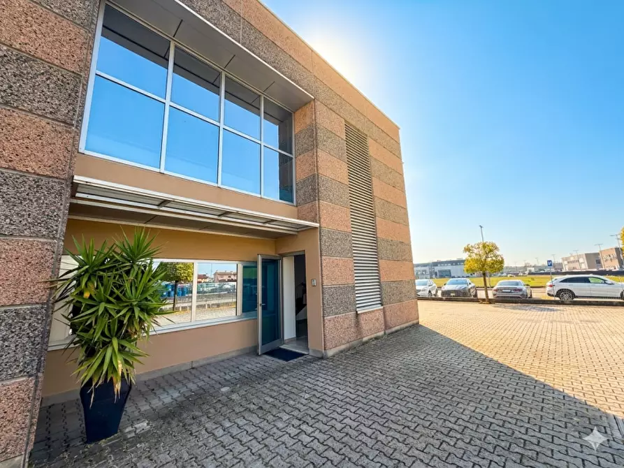Immagine 2 di Ufficio in affitto  in Via del Risparmio a Castelfranco Veneto