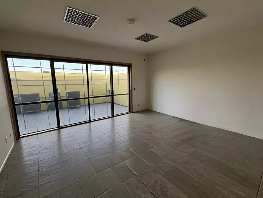 Immagine 5 di Ufficio in affitto  in Via del Risparmio a Castelfranco Veneto