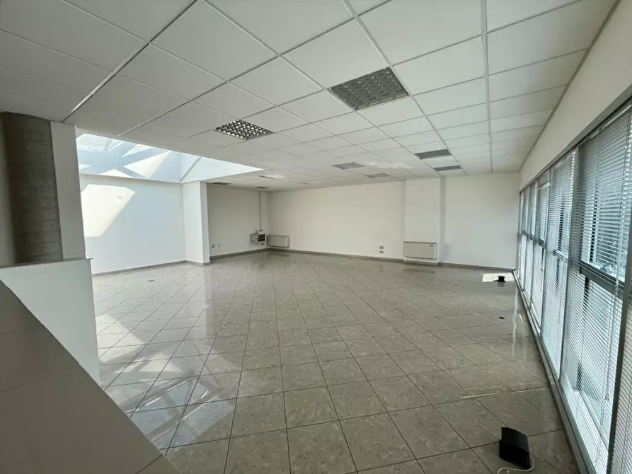 Immagine 18 di Ufficio in affitto  in Via del Risparmio a Castelfranco Veneto