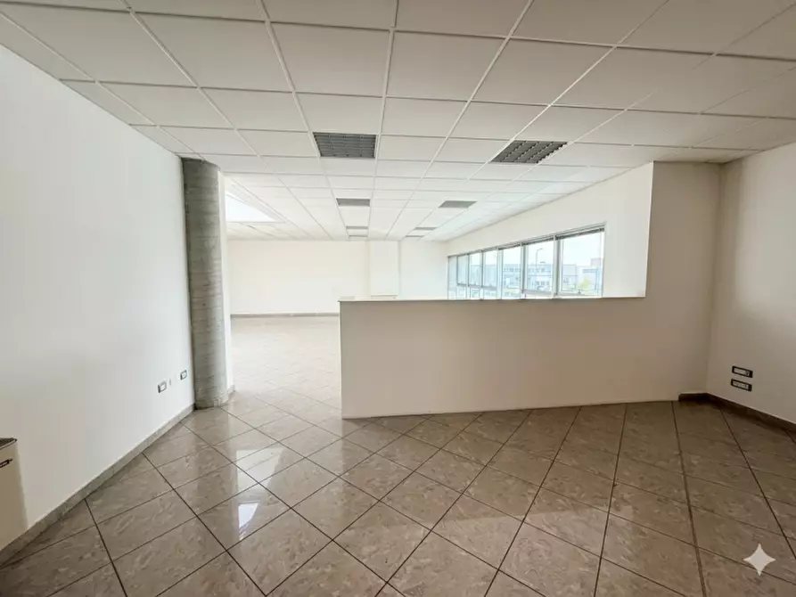 Immagine 18 di Ufficio in affitto  in Via del Risparmio a Castelfranco Veneto