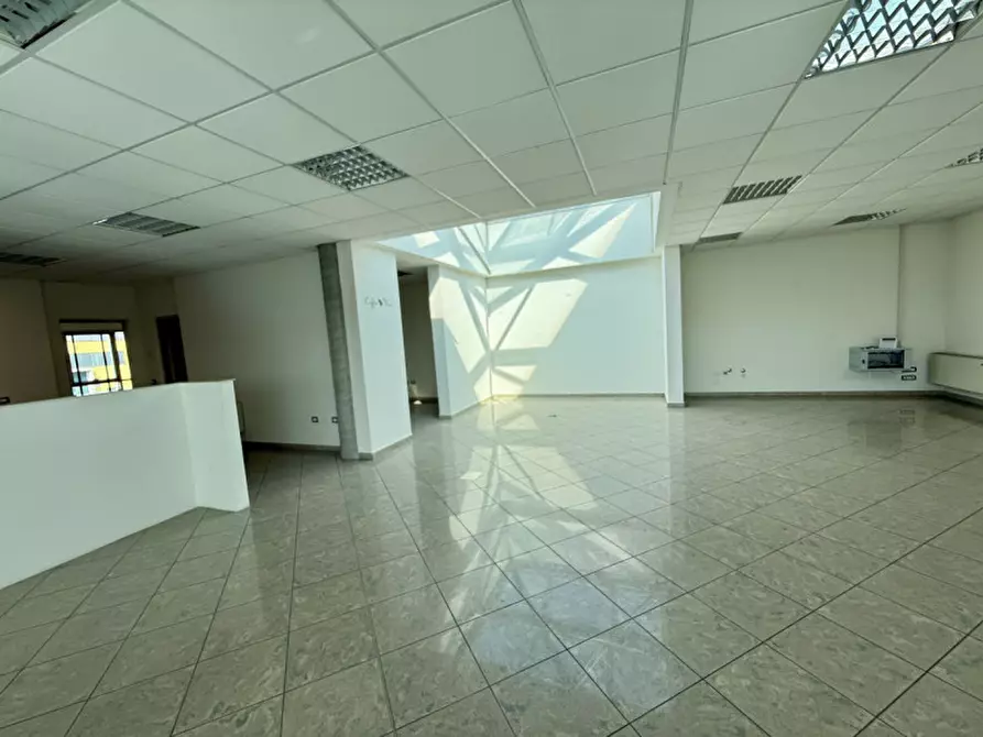 Immagine 21 di Ufficio in affitto  in Via del Risparmio a Castelfranco Veneto