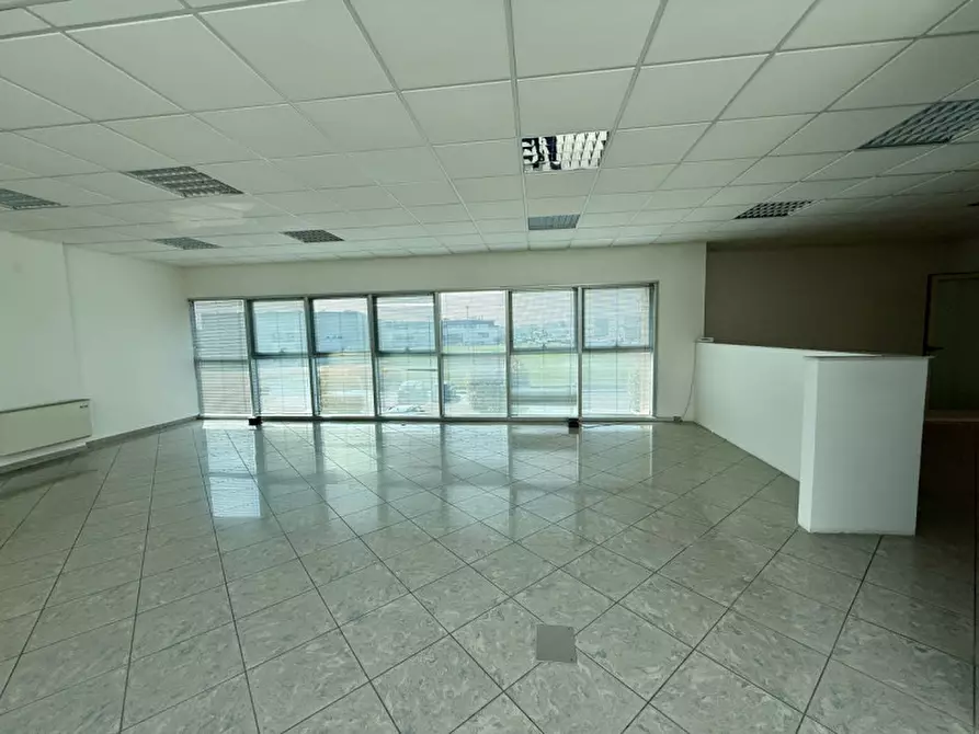 Immagine 23 di Ufficio in affitto  in Via del Risparmio a Castelfranco Veneto