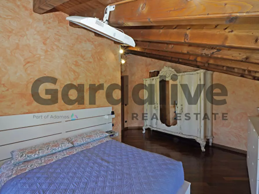 Immagine 11 di Appartamento in vendita  a Lonato del Garda
