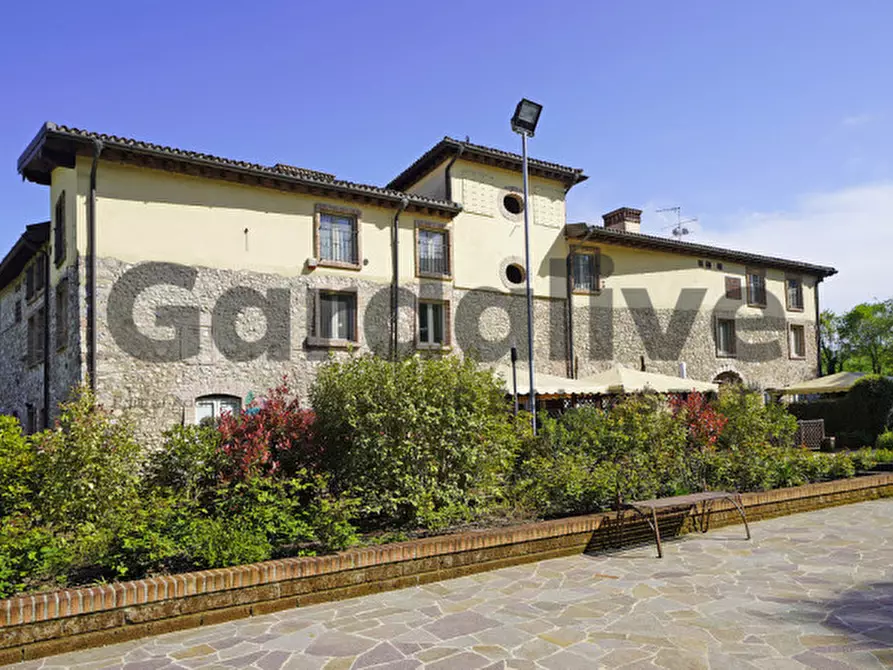 Immagine 31 di Appartamento in vendita  a Lonato del Garda