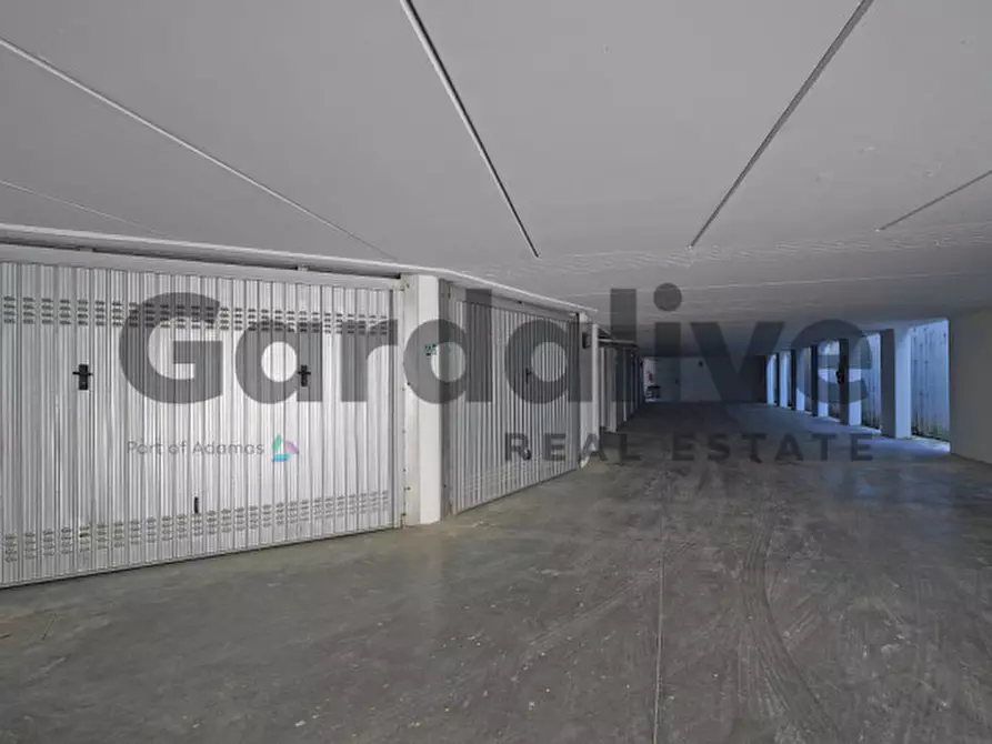 Immagine 35 di Appartamento in vendita  a Lonato del Garda