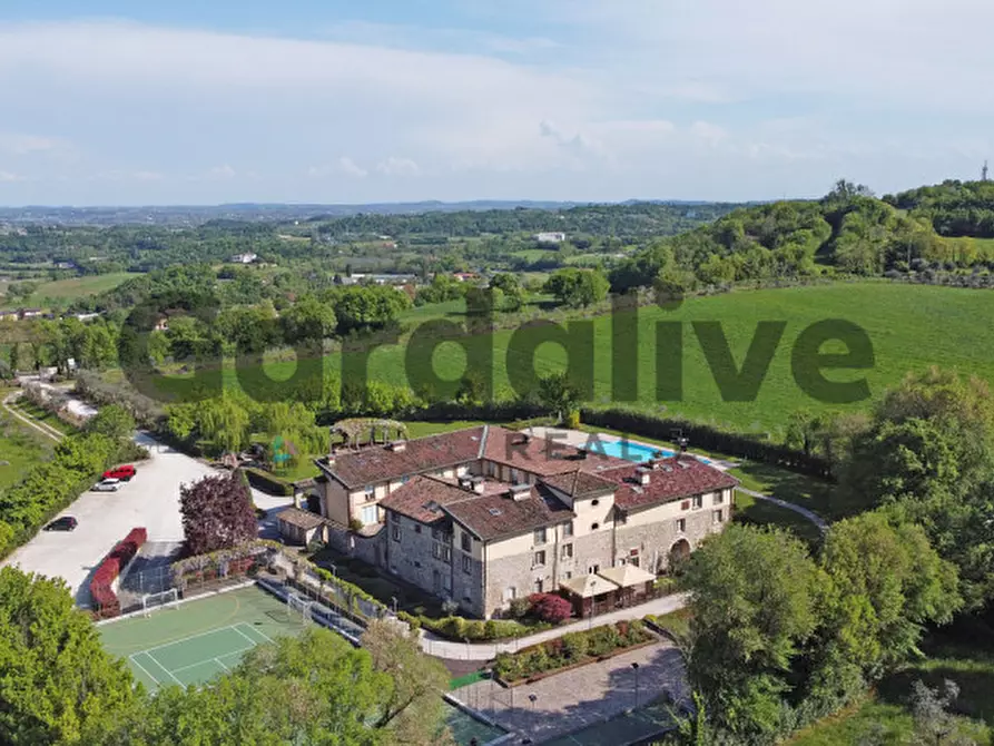 Immagine 38 di Appartamento in vendita  a Lonato del Garda