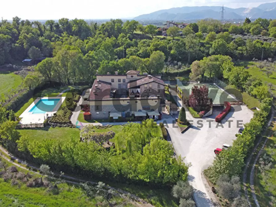 Immagine 45 di Appartamento in vendita  a Lonato del Garda