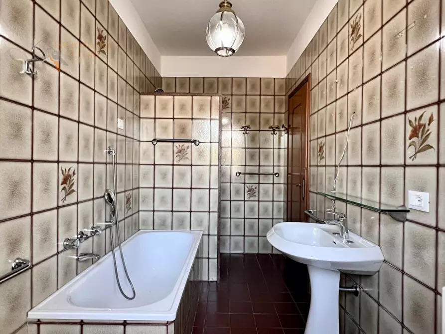 Immagine 6 di Casa bifamiliare in vendita  in Via Biante Remangi a Villafranca Di Verona