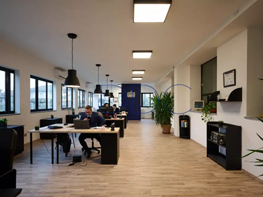 Immagine 2 di Capannone industriale in vendita  in Viale Marconi 33 a Bergamasco