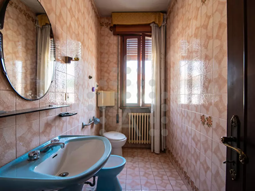 Immagine 22 di Palazzo in vendita  a Torreglia